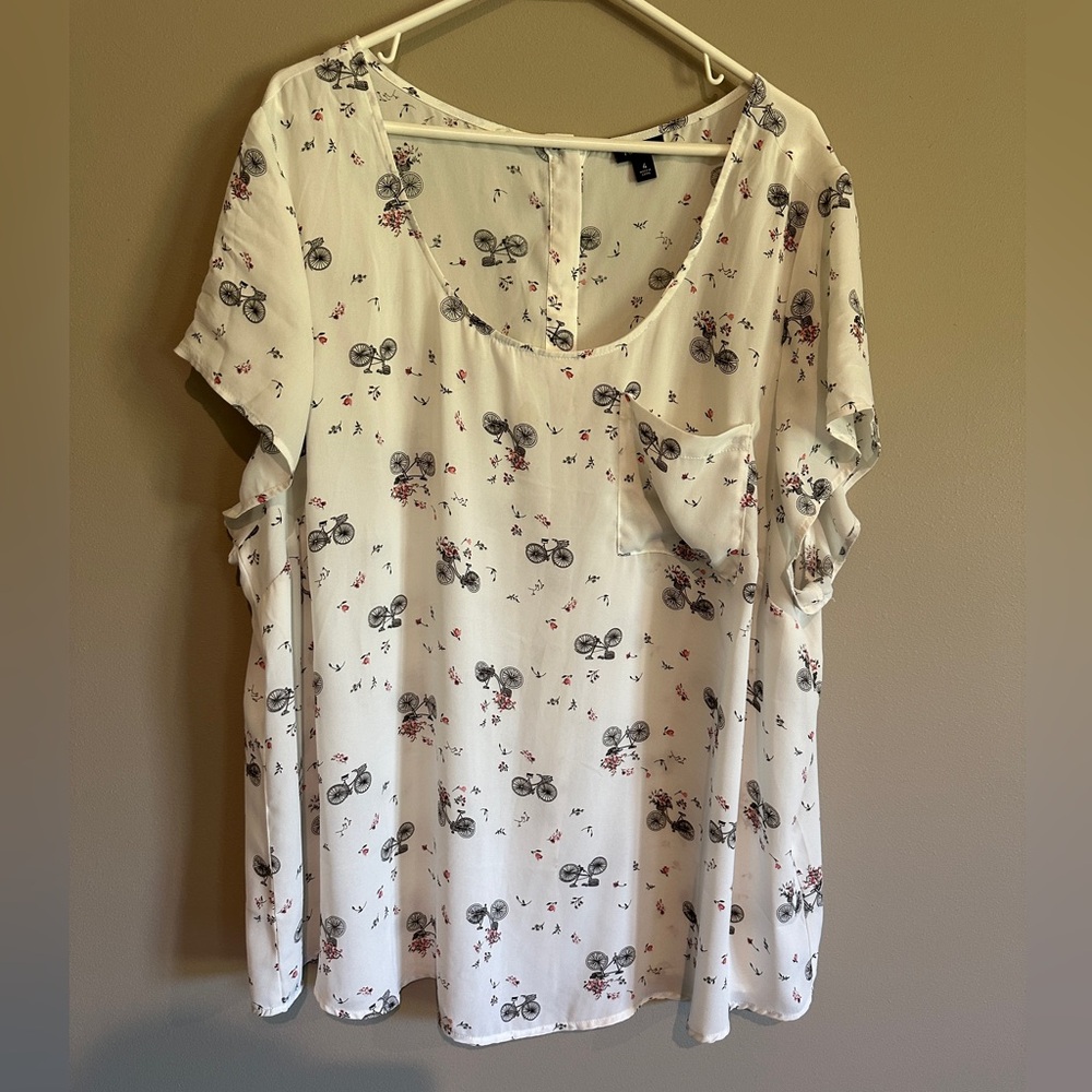 Women’s white blouse with bikes. 4x.